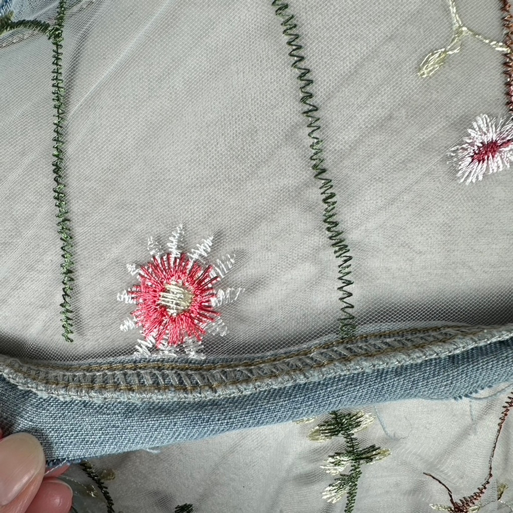 Davi & Dani Embroidery Mesh Jean Jacket Floral Light Wash Boho Womens Size S - Picture 13 of 14
